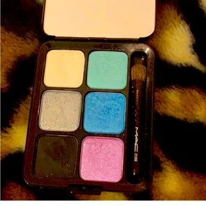 Mac eyeshadow palette